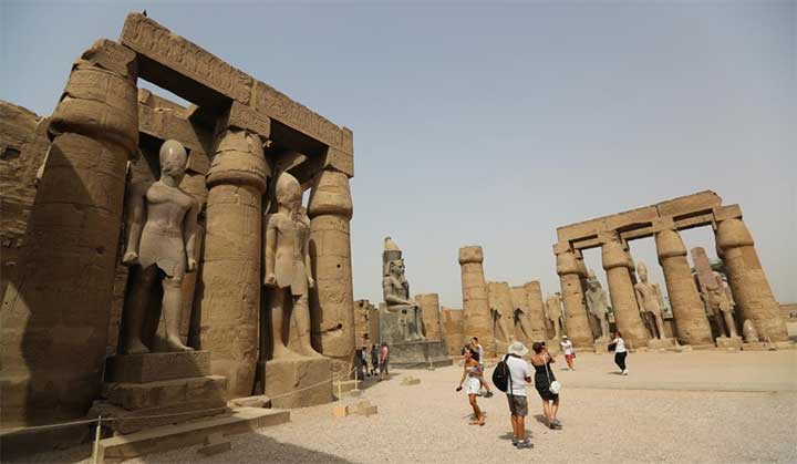 新华社记者带您走进埃及卢克索神庙