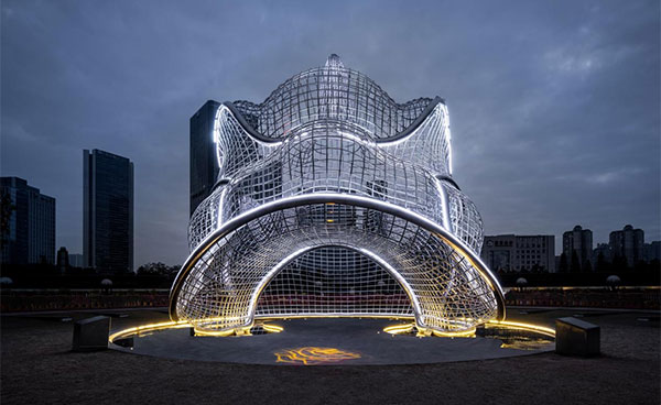 建构一种可持续性的传统——佛山千灯湖市民广场雕塑“醒”的公共艺术观
